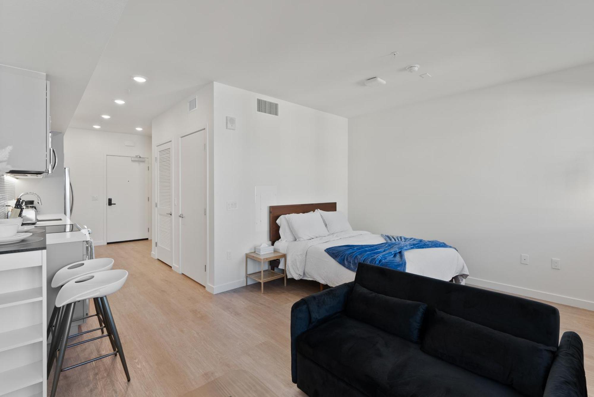 Bright Studio On Sunset Blvd, Free Parking, Gym, And Pool Los Angeles Buitenkant foto